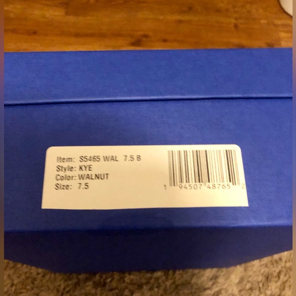 Stuart Weitzman Kye City Bootie - Picture 12 of 12